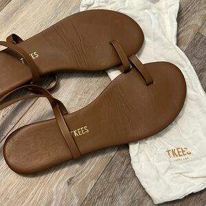 TKEES Sandals size 7 US